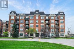 301 - 1005 BEAUPARC PRIVATE  Ottawa, ON K1J 0A1