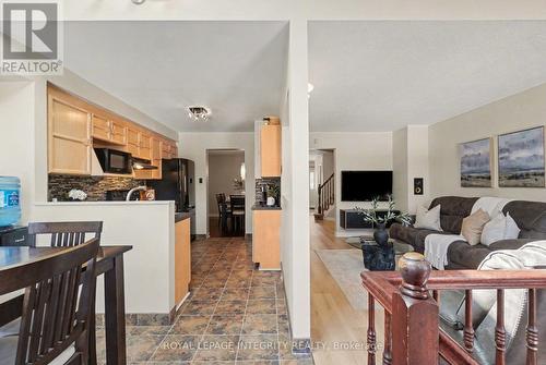 52 Blackdome Crescent, Ottawa, ON - Indoor Photo Showing Kitchen