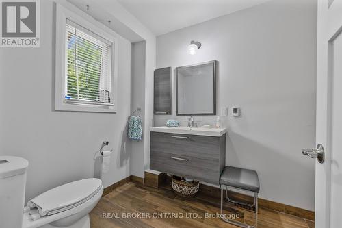1 Mckowen Road, Mckellar, ON - Indoor Photo Showing Bathroom