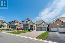 249 FLEETWOOD DRIVE Oshawa, ON L1K 3E8
