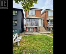 52 PALMERSTON AVENUE  Toronto, ON M6J 2J1