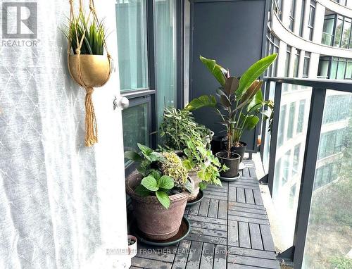 716 - 18 Valley Woods Road, Toronto, ON - Outdoor