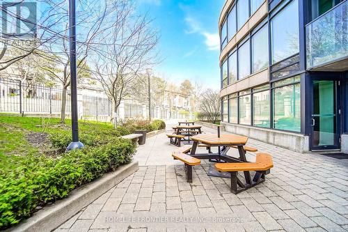 716 - 18 Valley Woods Road, Toronto, ON - Outdoor