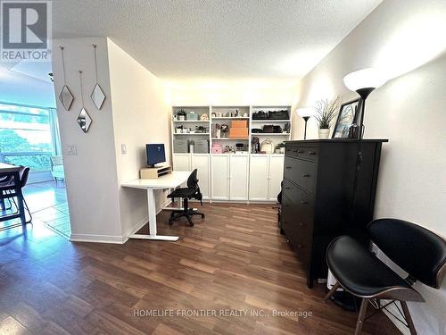 716 - 18 Valley Woods Road, Toronto, ON - Indoor