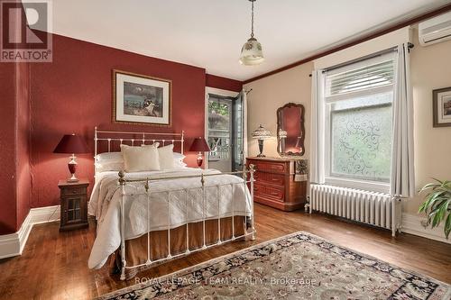 525 King Edward Avenue, Ottawa, ON - Indoor Photo Showing Bedroom