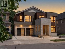 197 POLLY Drive  Oakville, ON L6M 5K2