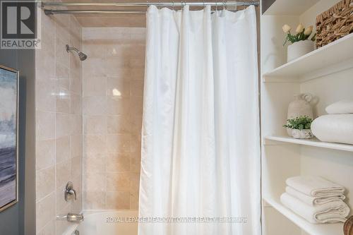 275 Eves Gate, Milton, ON - Indoor Photo Showing Bathroom