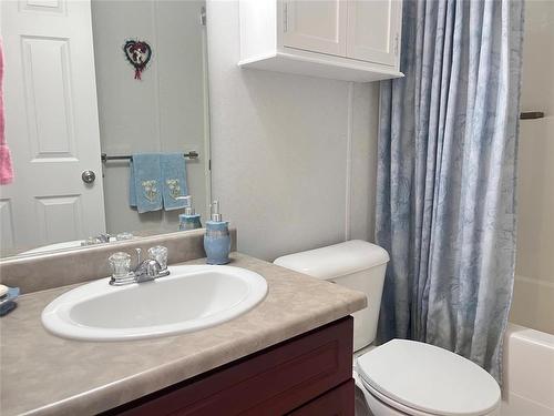 68 Bluebird Crescent, Brandon, MB - Indoor Photo Showing Bathroom