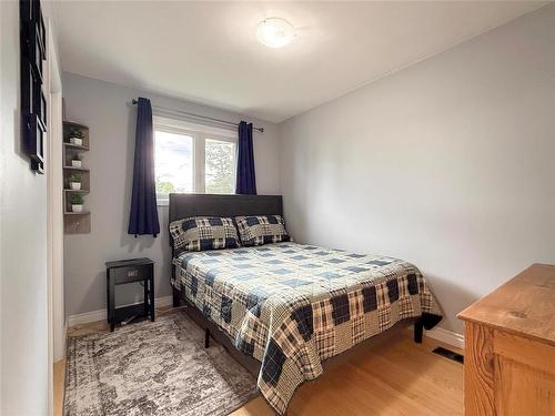 1106 Louise Avenue E, Brandon, MB - Indoor Photo Showing Bedroom