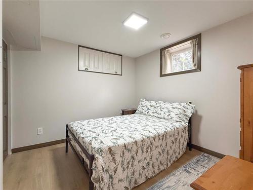 1106 Louise Avenue E, Brandon, MB - Indoor Photo Showing Bedroom