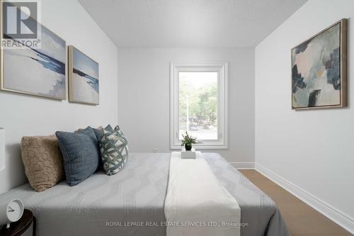 3192 Windwood Drive, Mississauga, ON - Indoor Photo Showing Bedroom