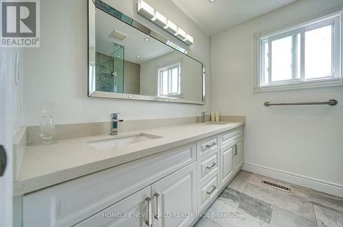12 Bellside Drive, Markham, ON - Indoor Photo Showing Bathroom