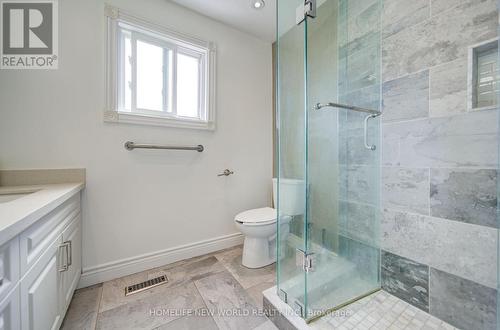 12 Bellside Drive, Markham, ON - Indoor Photo Showing Bathroom