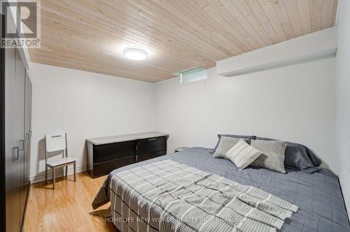 12 Bellside Drive, Markham, ON - Indoor Photo Showing Bedroom