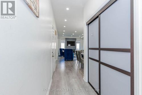 36 Tidemore Heights, Hamilton, ON - Indoor Photo Showing Other Room