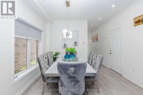 36 Tidemore Heights, Hamilton, ON - Indoor Photo Showing Dining Room