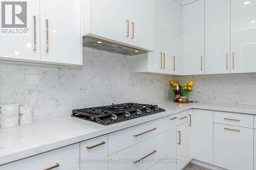 36 Tidemore Heights, Hamilton, ON - Indoor Photo Showing Kitchen