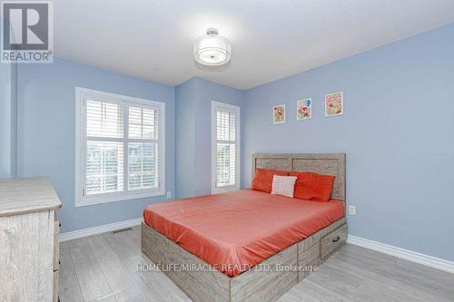 36 Tidemore Heights, Hamilton, ON - Indoor Photo Showing Bedroom