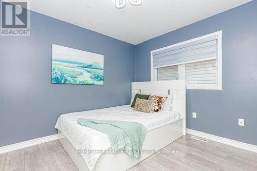 36 Tidemore Heights, Hamilton, ON - Indoor Photo Showing Bedroom