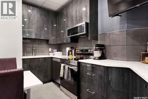 3601 Grassick Avenue, Regina, SK - Indoor Photo Showing Kitchen With Upgraded Kitchen