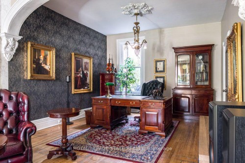 122 East Avenue S, Hamilton, ON - Indoor Photo Showing Other Room
