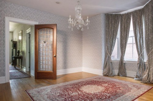122 East Avenue S, Hamilton, ON - Indoor Photo Showing Other Room
