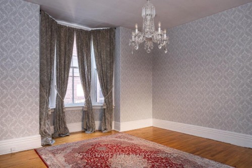 122 East Avenue S, Hamilton, ON - Indoor Photo Showing Other Room