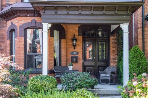 122 East Avenue S, Hamilton, ON - Outdoor