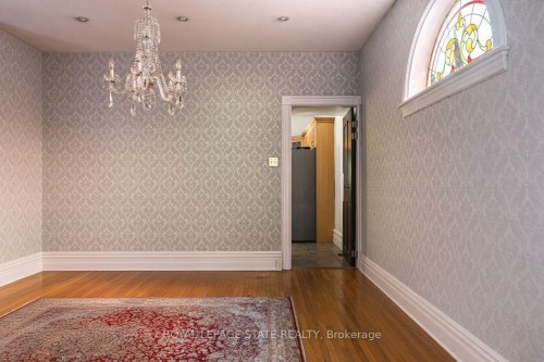122 East Avenue S, Hamilton, ON - Indoor Photo Showing Other Room