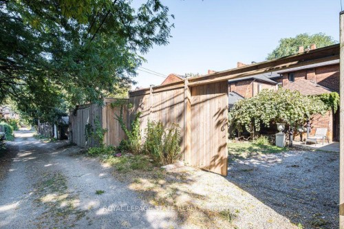 122 East Avenue S, Hamilton, ON - Outdoor