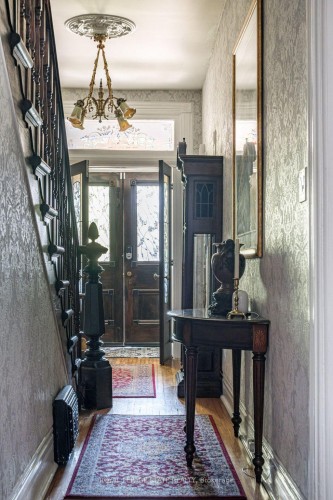 122 East Avenue S, Hamilton, ON - Indoor Photo Showing Other Room