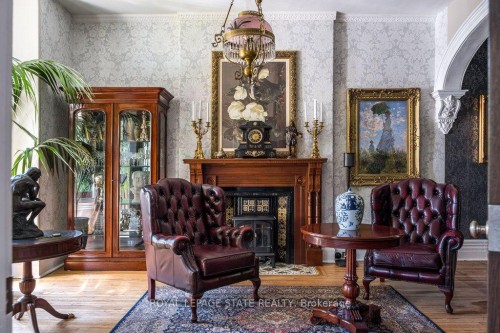 122 East Avenue S, Hamilton, ON - Indoor With Fireplace