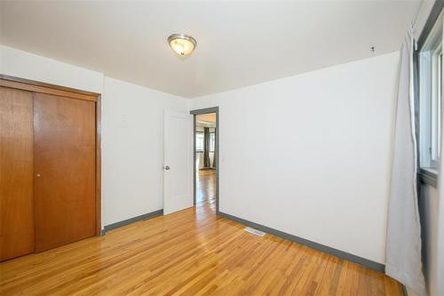 838 Atlantic Ave, Winnipeg, MB - Indoor Photo Showing Other Room