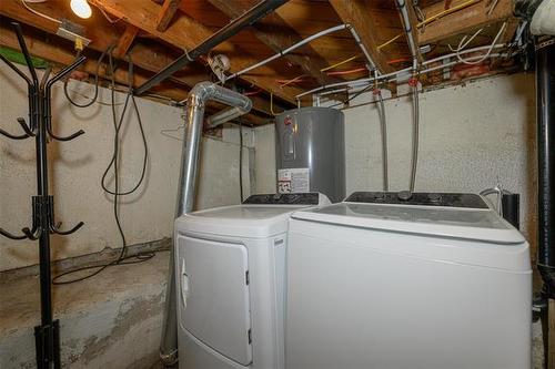 838 Atlantic Ave, Winnipeg, MB - Indoor Photo Showing Other Room