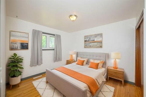 838 Atlantic Ave, Winnipeg, MB - Indoor Photo Showing Bedroom