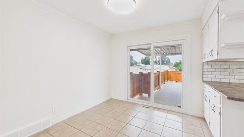1305 10Th Avenue, Cranbrook, BC - Indoor