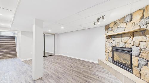 1305 10Th Avenue, Cranbrook, BC - Indoor With Fireplace