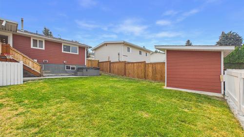 1305 10Th Avenue, Cranbrook, BC - Outdoor With Exterior