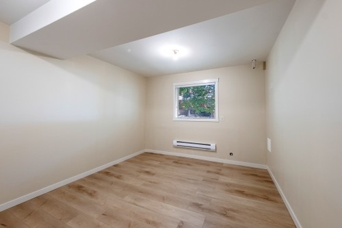 21-124 Mills Road, Kelowna, BC - Indoor Photo Showing Other Room