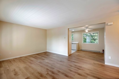 21-124 Mills Road, Kelowna, BC - Indoor Photo Showing Other Room