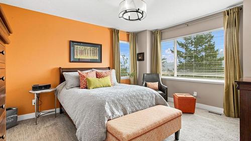 37-2490 Tuscany Drive, West Kelowna, BC - Indoor Photo Showing Bedroom