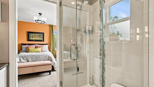 37-2490 Tuscany Drive, West Kelowna, BC - Indoor Photo Showing Bathroom
