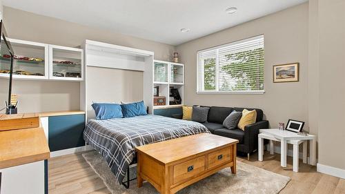 37-2490 Tuscany Drive, West Kelowna, BC - Indoor Photo Showing Bedroom