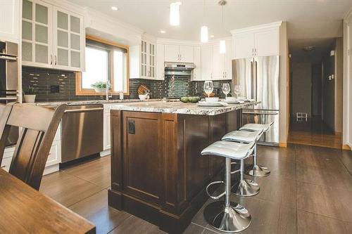 55 Winterhaven Dr, Winnipeg, MB - Indoor Photo Showing Kitchen With Upgraded Kitchen