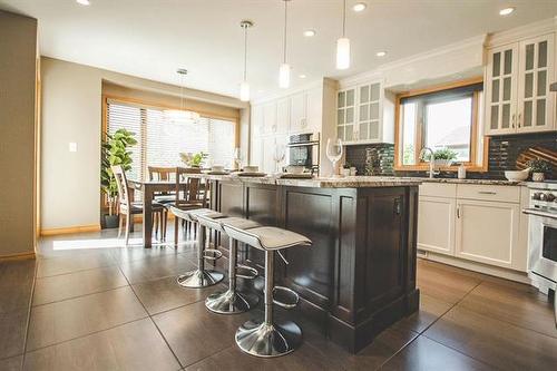 55 Winterhaven Dr, Winnipeg, MB - Indoor Photo Showing Kitchen With Upgraded Kitchen