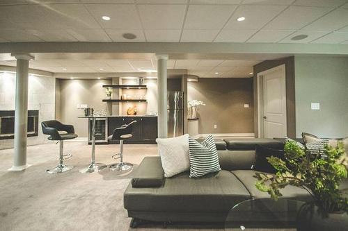 55 Winterhaven Dr, Winnipeg, MB - Indoor