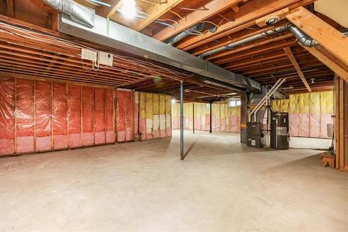12 Oak Park Dr, Stonewall, MB - Indoor Photo Showing Basement