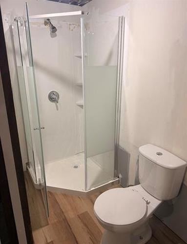 12 Oak Park Dr, Stonewall, MB - Indoor Photo Showing Bathroom