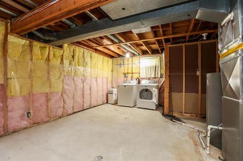 12 Oak Park Dr, Stonewall, MB - Indoor