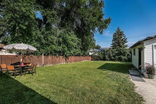 12 Oak Park Dr, Stonewall, MB - Outdoor